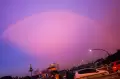Indahnya Pelangi di Langit Jakarta