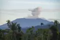 Erupsi Gunung Merapi, Lontaran Abu Setinggi 800 Meter