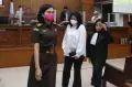 Divonis 20 Tahun Penjara, Putri Candrawathi Bungkam