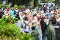 Ribuan Pengunjung Padati Taman Margasatwa Ragunan 
