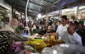 Tinjau Pasar Seketeng Sumbawa, Mendag Zulhas Tegaskan Harga Bapok Stabil