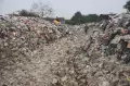 10 Tahun Dibiarkan, Begini Penampakan Tempat Pembuangan Sampah Ilegal di Sungai Cikeas