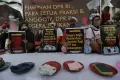 Aksi Mogok Makan untuk RUU PPRT di Depan DPR RI