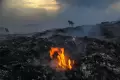 Tak Kunjung Padam, Kebakaran Sampah di TPA Sukawinatan Palembang Meluas