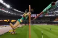 Katie Moon dan Nina Kennedy Berbagi Emas Lompat Galah Kejuaraan Dunia