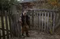 Militer Ukraina Suplai Makanan Bagi Desa Terpencil dekat Reaktor Maut Chernobyl