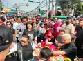 Sarapan Nasi Uduk di Pasar Bekasi, Ganjar Diteriaki Presiden