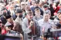 Didampingi HT, Ganjar Pranowo Blusukan ke Pasar Kranggan Bekasi
