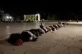 Potret Muslim di Yerusalem Laksanakan Salat Tarawih di Masjid Al Aqsa