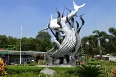 10 Oleh-Oleh Khas Kota Surabaya, Nomor 5 Pedasnya Maknyos