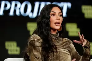 Kim Kardashian dan Floyd Mayweather Digugat Investor Atas Dugaan Penipuan Kripto