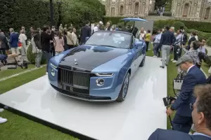 Buat Crazy Rich Misterius, Rolls-Royce Bawa Mobil Termahal di Dunia Unit Kedua