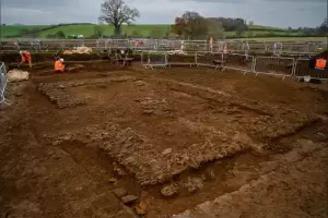 Reruntuhan Struktur Kota Romawi Kuno Ditemukan di Inggris