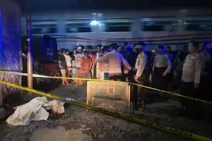 Gempar! Korban Tawuran Penuh Luka Bacok Tewas di Rel Kereta Bekasi Timur