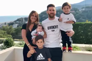 Ingin Hidup Tenang, Lionel Messi Nekad Beli Rumah Tetangga yang Berisik