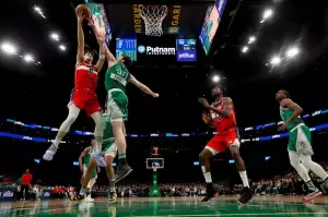 Hasil NBA, Senin (4/4/2022): Celtics dan Heat Perkasa, Suns dan Bucks Tergelincir