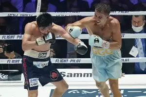 Duel Brutal, Golovkin Rebut Sabuk Juara WBA dari Ryoto Murata