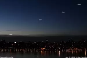 Indahnya Penampakan Jupiter, Venus, Mars, dan Saturnus Bersinar di Atas Manhattan
