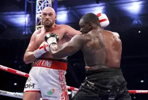 Tyson Fury Pertahankan Gelar WBC usai KO Brutal Dillian Whyte