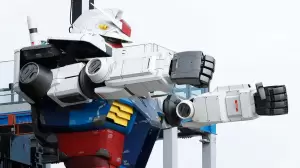 Keren, Jepang Ciptakan Robot Gundam untuk Pasang Rel Kereta