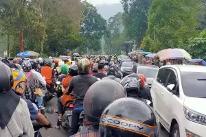 Hari Ini, 90 Ribu Kendaraan Padati Wisata Puncak Bogor