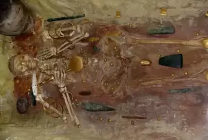 Mengulik Harta Karun Kuburan Pria Varna, Ada Pelindung Penis dari Emas