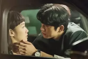 Adegan Ciuman Jinyoung GOT7 dan Kim Go Eun di Yumis Cells 2 Banjir Pujian