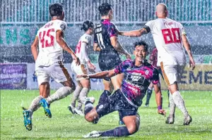 Hasil Liga 1 RANS vs PSM: Terhenti 90 Menit karena Hujan, Juku Eja Menang Dramatis