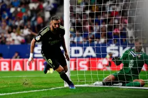Hasil Pertandingan dan Klasemen Sepak Bola Liga Eropa: Real Madrid dan Napoli Memimpin