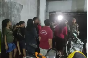Rumah Sarang PSK di Pamulang Digerebek Satpol PP, 9 Wanita Seksi Diamankan