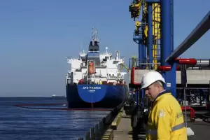 Sanksi Terbaru Uni Eropa ke Rusia Berisiko Menjerat Banyak Kapal Tanker Minyak