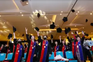Cetak Lulusan Berkualitas, Podomoro University Melepas 290 Wisudawan