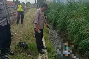 Gempar! Mayat Pria Tergeletak di Rel Tanah Sareal Bogor