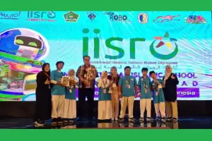 Kompetisi Robotika, Siswa Madrasah Pembangunan UIN Jakarta Borong Medali IISRO 2022