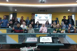 Dosen Senior Malaysia Bagikan Strategi Lulus Cepat kepada Mahasiswa ITB