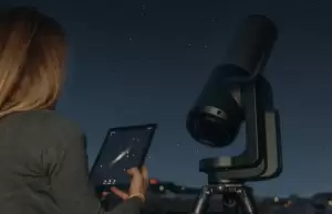 Perangkat Ini Bisa Bikin Handphone Jadi Teleskop Supercanggih