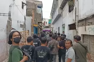 Cari Bandar Narkoba Alex Bonpis, Seratusan Polisi Gerebek Kampung Bahari