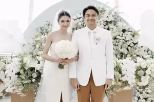 Mikha Tambayong dan Deva Mahenra Resmi Menikah Hari Ini