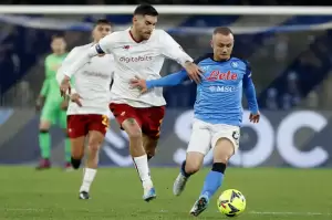AS Roma Digilas Napoli, Jose Mourinho: Kadang Sepak Bola Tidak Adil!