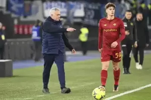 Mourinho Beber Resep AS Roma Bangkit dari 2 Kekalahan Beruntun