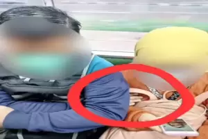 Tangan Pria Ini Terekam Lakukan Pelecehan Seksual di KRL Commuter Line