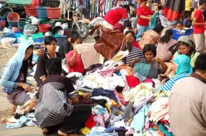 Hippindo Dukung Pemerintah Berantas Penjualan Baju Bekas Impor