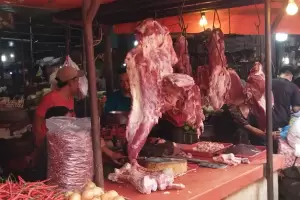 Harga Daging Sapi di Pasar Kebayoran Tembus Rp150.000 per Kg Jelang Ramadan