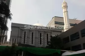 Terbuka untuk Umum, Masjid Fatahillah Balai Kota DKI Sediakan Takjil Gratis Selama Ramadan
