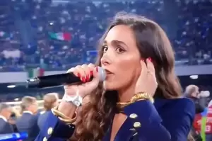 Ellynora Minta Maaf Salah Lirik saat Nyanyikan Lagu Kebangsaan Inggris di Kualifikasi Piala Eropa 2024