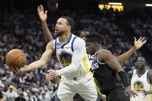 Hasil Playoff NBA: Warriors Rebut Tiket Semifinal Wilayah Barat