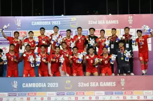 Timnas Indonesia U-22 Pulang Bawa Emas SEA Games 2023 Dikirab dari Monas ke GBK
