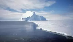 Lapisan Es Antartika Mencair, Permukaan Air Laut Naik