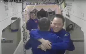 3 Astronot China Kru Shenzhou 16 Tiba di Stasiun Luar Angkasa Tiangong