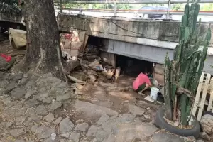 Pemkot Jabar Segera Pindahkan Warga Kolong Jembatan Tol Angke ke Rusun